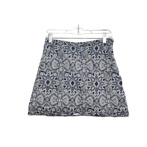 Hollister Dresses & Skirts - Hollister Blue/White Floral Skirt Size S